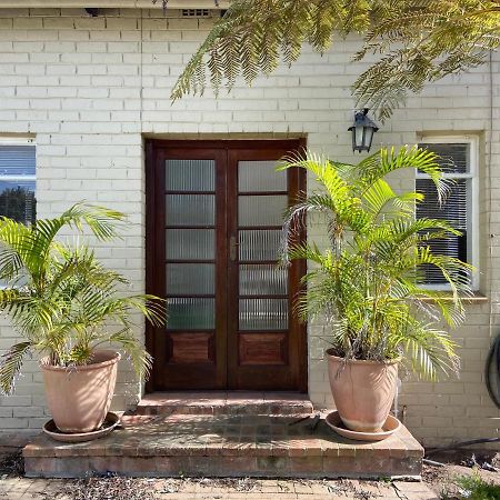 Apartamento 4 On Belmont Avenue Somerset West Exterior foto