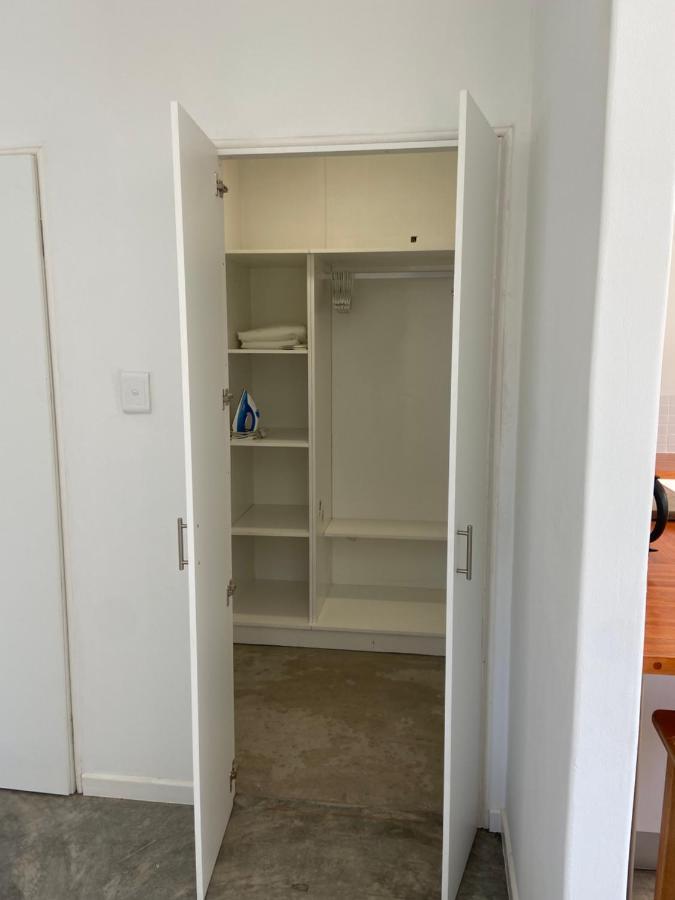 Apartamento 4 On Belmont Avenue Somerset West Exterior foto